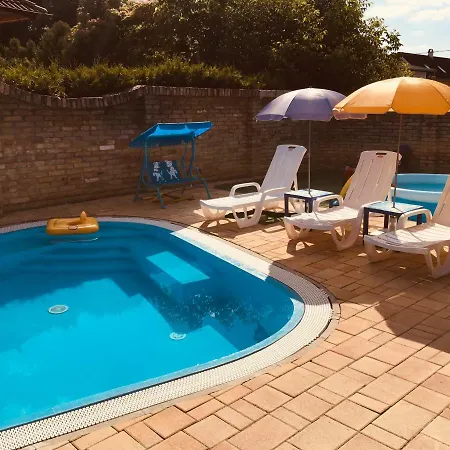 Bed&pool Vecsés